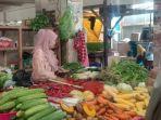 Lapak-penjual-sayur-di-Pasar-Sentral-Majene-Selasa-1462022.jpg