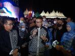 Menparekraf-RI-Sandiaga-Uno-wawancara-dengan-media-usai-pembukaan-Manakarra-Fair-2022.jpg