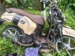 Motor-korban-kecelakaan-diamankan-di-pingg.jpg
