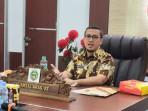 PORPROV-2026-Bupati-Mamuju-Tengah-Arsal-Aras-saat-ditemui-di-ruang-kerjanya.jpg