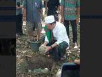 Peletakan-batu-pertama-pembanguban-Ponpes-Attahiriyah-Annahdyiah-Cabang-Sarjo.jpg