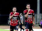 Pemain-Bali-United-Brwa-Nouri-dan-Willian-Pachecho-seusai-menjebol-gawang-Arema-FC.jpg