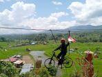 Pemandangan-alam-di-kawasan-wisata-Citol-Hill-Desa-Tondokbakaru-Mamasa.jpg