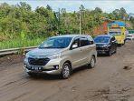 Penampakan-jalan-poros-Majene-Ma.jpg