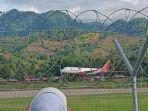 Pesawat-Batik-Air-yang-mendarat-di-Band.jpg
