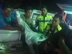Pihak-kepolisian-saat-mengevakuasi-jenazah-korban-kecelakaan-di-Jalan-Poros-Majene-Mamuju.jpg