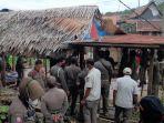 Situasi-pembongkaran-rumah-Warga-di-belakang-Stadion-Mamuju-Kelurahan-Bina.jpg