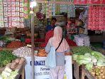 Stand-penjualan-Jasar-di-Pasar-Lama-Mamuju-Harga-cabai-melonjak.jpg