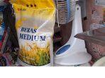 Stok-beras-menipis-di-lapak-Jamal-Pedagang-du-Pasar-B.jpg