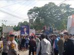 Suasana-di-simpang-lima-Mamasa-Kelurahan-Mamasa-Kabupaten-Mamasa-demo-tolak-pj-bupati-diganti.jpg