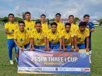 Tim-KKS-Bambalamotu-saat-foto-bersama-sesaat-sebelum-bertanding-di-babak-semifinal.jpg