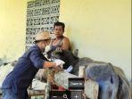 Tim-dokter-hewan-melakukan-pengobatan-kepada-hewan-ternak-kerbau-di-Kecamatan-Tabang-Mamasa.jpg