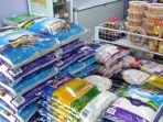 Tumpukan-beras-yang-dijual-di-minimarket-Pasangkayu.jpg
