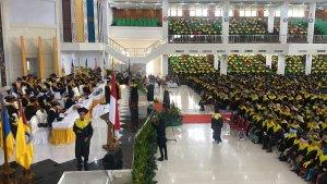 2097-Mahasiswa-PPG-UHO-Kendari-Resmi-Diwisuda-Rektor-Harap-Mampu-Beradaptasi-di-Dunia-Pendidikan.jpg