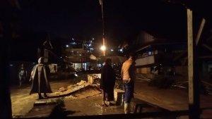 Air-Kali-Sempat-Meluap-Warga-Jalan-Lasolo-Kendari-Sulawesi-Tenggara-Siaga-Banjir.jpg