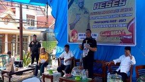 Aksan-Jaya-Putra-saat-reses-di-kompleks-BTN-1-jalan-Saosao-Bende.jpg