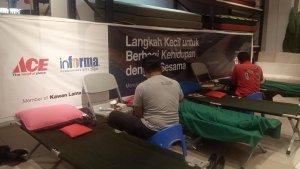 Aksi-donor-darah-di-toko-ACE-dan-Informa-Kendari.jpg