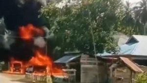 Awal-Mula-Kebakaran-Rumah-Mobil-Motor-di-Buton-Utara-Sulawesi-Tenggara-Kerugian-Capai-Rp2-Miliar.jpg