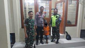 BREAKING-NEWS-Bocah-Tanpa-Orangtua-Ditemukan-Depan-Kodim-1417-Kendari-Dibawa-ke-Polsek-Kemaraya.jpg