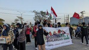 BREAKING-NEWS-Massa-Aksi-Bela-Rakyat-Palestina-Kembali-Kepung-McDonalds-Kendari-Sulawesi-Tenggara.jpg