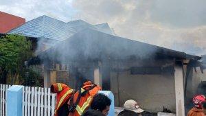 Barang-Berharga-Hangus-Terbakar-bersama-rumah-warga-di-Muna-Ada-25-Gram-Perhiasan-Emas-hingga-Mobil.jpg