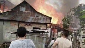 Cerita-Korban-Kebakaran-di-Katobu-Muna-Sulawesi-Tenggara-Rumah-Terbakar-Usai-Akikah-Cucu.jpg