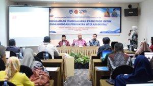 FKIP-Unsultra-Gelar-Lokakarya-Pengembangan-Kurikulum-untuk-Penguatan-Literasi-Digital.jpg