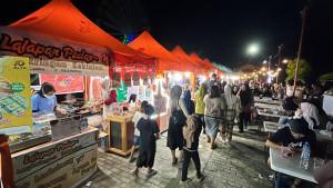 Festival-Wahana-Kuliner-di-Anjungan-Teluk-Kendari-Sulawesi-Tenggara-Main-Sepuasnya-Hanya-Rp30-Ribu.jpg