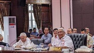 Gubernur-Sulawesi-Tenggara-Ali-Mazi-Kenang-Mendiang-Sang-Istri-Agista-Ariany-Sebut-Orangnya-Baik.jpg