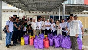 IKA-UMI-Sultra-Berbagi-1000-Dos-Nasi-di-Kendari-Sulawesi-Tenggara.jpg