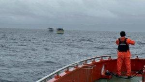 KM-Armawati-mati-mesin-di-perairan-Buton-Tengah-ditarik-ke-Baubau-Sulawesi-Tenggara.jpg