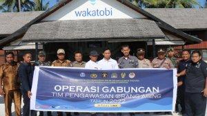 Kantor-Imigrasi-Kelas-III-Non-TPI-Wakatobi-menggelar-operasi-gabungan-tim.jpg