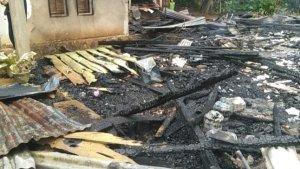 Kebakaran-Rumah-dan-Kios-di-Lailangga-Muna-Barat-Rugi-Rp-250-Juta-Kasusnya-Ditangani-Polres-Muna.jpg