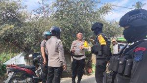 Polresta-Kota-Kendari-menemukan-ada-satu-mobil-bak-terbuka-berisikan-senjata-tajam.jpg
