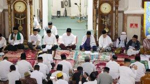 Sambut-Tahun-Baru-2024-Pemprov-Sulawesi-Tenggara-Doa-dan-Zikir-Bersama-di-Masjid-Al-Kautsar-Kendari.jpg