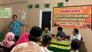 Tokoh-Adat-hingga-Akademisi-Bedah-Buku-Dimensi-Filosofis-Dalam-Adat-Perkawinan-Orang-Muna.jpg