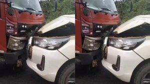Truk-dan-Mobil-Toyota-Hilux-Saling-Tabrak-di-Kolaka-Timur-Sulawesi-Tenggara-Gegara-Jalan-Licin.jpg