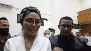 Video-Nikita-Mirzani-viral-di-TikTok-umbar-senyuman-hingga-pengacara-marah-usai-sidang.jpg