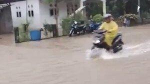 Wakatobi-Sulawesi-Tenggara-Diguyur-Hujan-Deras-Sejak-Pagi-Sejumlah-Wilayahnya-Direndam-Banjir.jpg