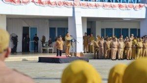 Wali-Kota-Kendari-Siska-Perdana-Pimpin-Apel-Beri-Kompensasi-Waktu-15-Menit-untuk-Pegawai-Perempuan.jpg