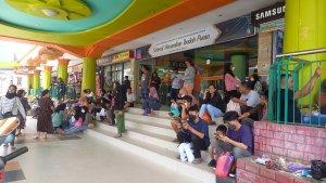 Warga-Padati-Pusat-Perbelanjaan-di-Kendari-Mall-Mandonga-Jadi-Pilihan-Karena-Harga-Lebih-Terjangkau.jpg
