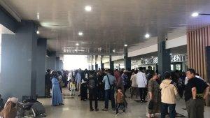 arus-balik-di-Bandara-Halu-Oleo-Kendari.jpg