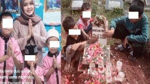 di-balik-sebuah-foto-memperlihatkan-tiga-anak-lelaki-yang-duduk-di-makam.jpg