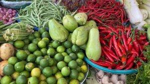 harga-bahan-pangan-di-Pasar-Anduonohu-Kota-Kendari-jelang-Ramadan-2024.jpg