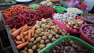 harga-bahan-pokok-terbaru-di-Pasar-Korem-Kota-Kendari-Provinsi-Sulawesi-Tenggara.jpg