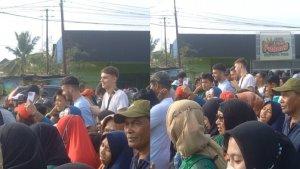 jalan-sehat-di-kendari-ada-bule.jpg