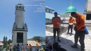 kronologi-pria-lakukan-aksi-berbahaya-panjat-menara-Masjid-Nurul-Shabah-di-Baubau-Sulawesi-Tenggara.jpg