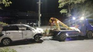 mobil-kecelakaan-tunggal-di-Jalan-IrH-Alala-Kendari-Barat-Kota-Kendari-Jumat-2542025.jpg