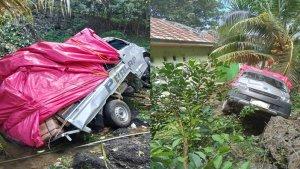 mobil-pikap-terjatuh-di-dekat-permandian-Tamborasi-Kolaka.jpg