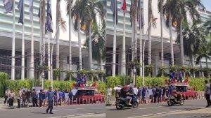 pengurus-dan-kader-partai-NasDem-di-Sulawesi-Tenggara-demontrasi-di-depan-Kantor-DPP-Partai-NasDem.jpg